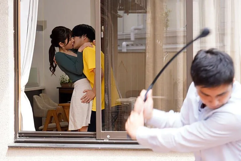 Người chồng mãi mê với công việc, vợ nảy sinh tình cảm với em ông chồng vì cô đơn