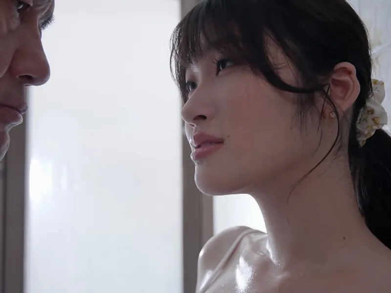 Gã chồng bỏ bê, vợ yêu được ông chú giúp thỏa mãn cơn nứng lồn lồn