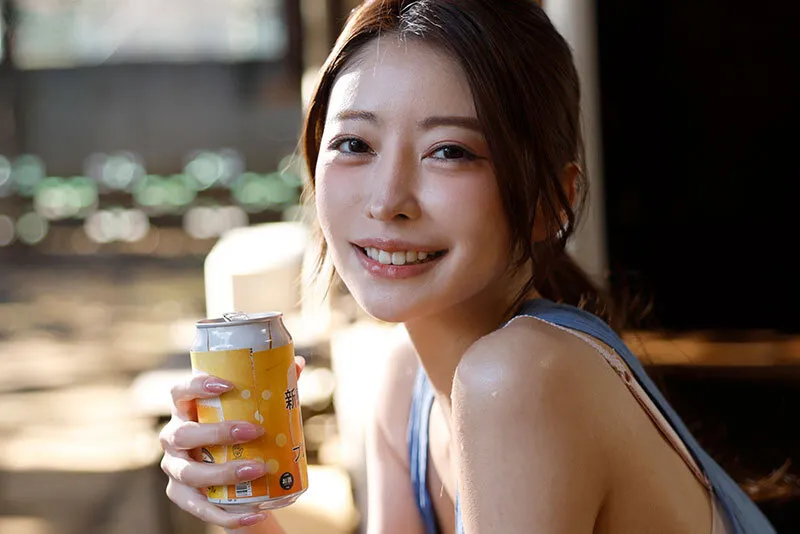 Kỷ niệm mùa hè khó quên với chị nhà cạnh bên mà tôi yêu mến trở về quê sau bao năm